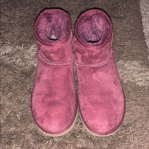 Women’s Ugg size 7